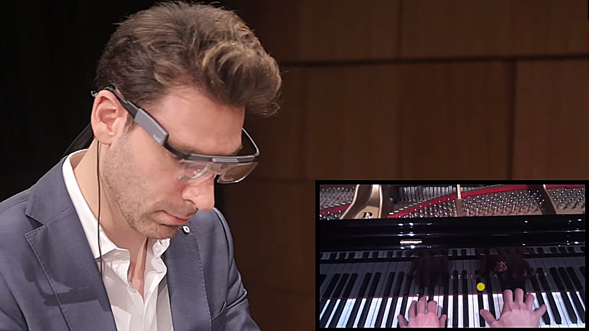 Eye-tracking Glasses Give Glimpse into Professional Pianist’s Perception – Road to VR