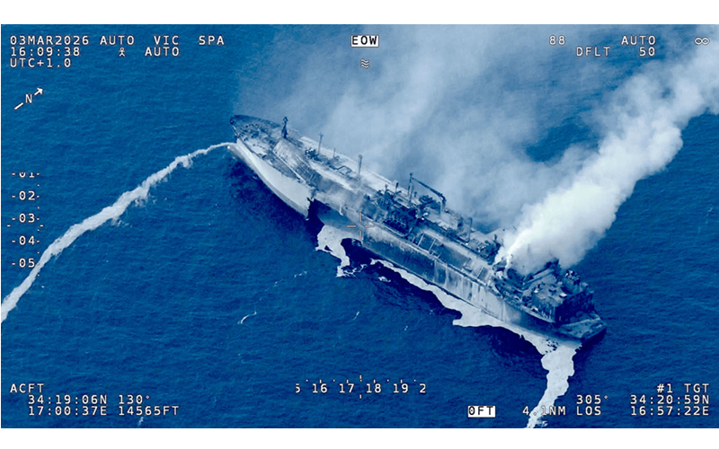 Malta activa un plan de emergencia ante la deriva hacia sus aguas de un metanero ruso incendiado – Actualidad Marítima y Portuaria